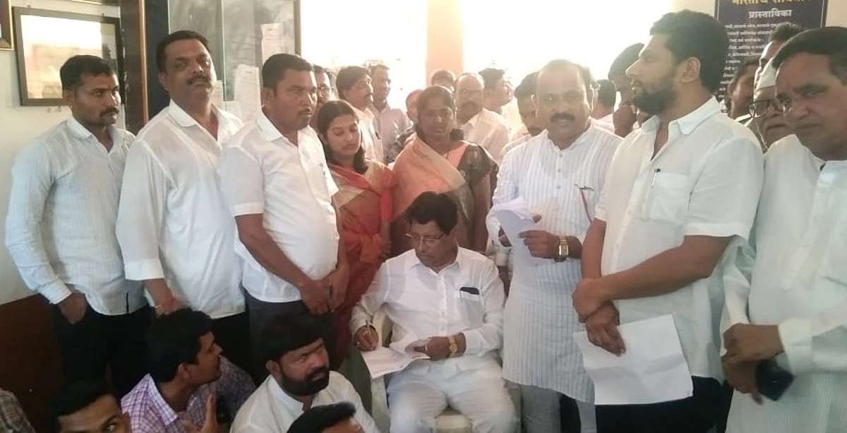 श्रीगोंदा कारखान्याविरोधातील ठिय्या आंदोलन मागे