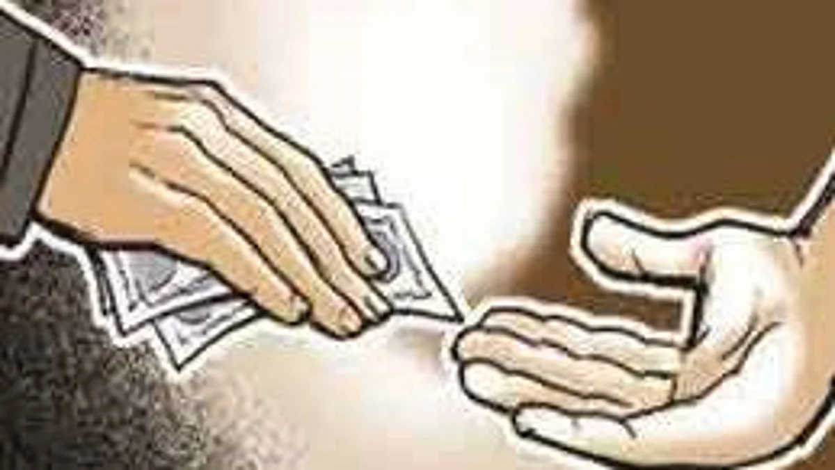 अधिकार्यांना भिकेचे डोहाळे