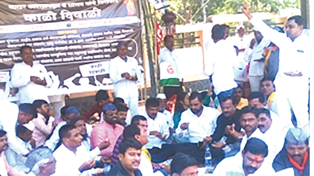 शेवगाव येथे चटणी भाकरी खाऊन काळी दिवाळी साजरी