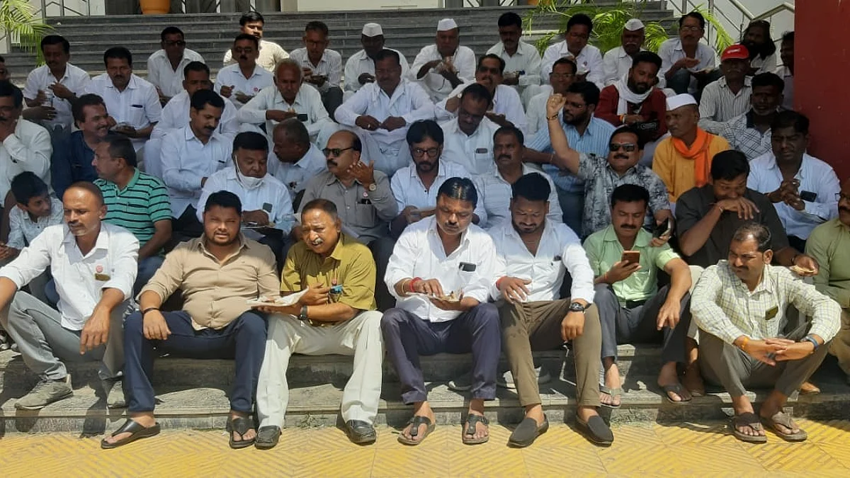श्रीरामपुरातील बळीराजाची दिवाळी प्रशासनाच्या दारात