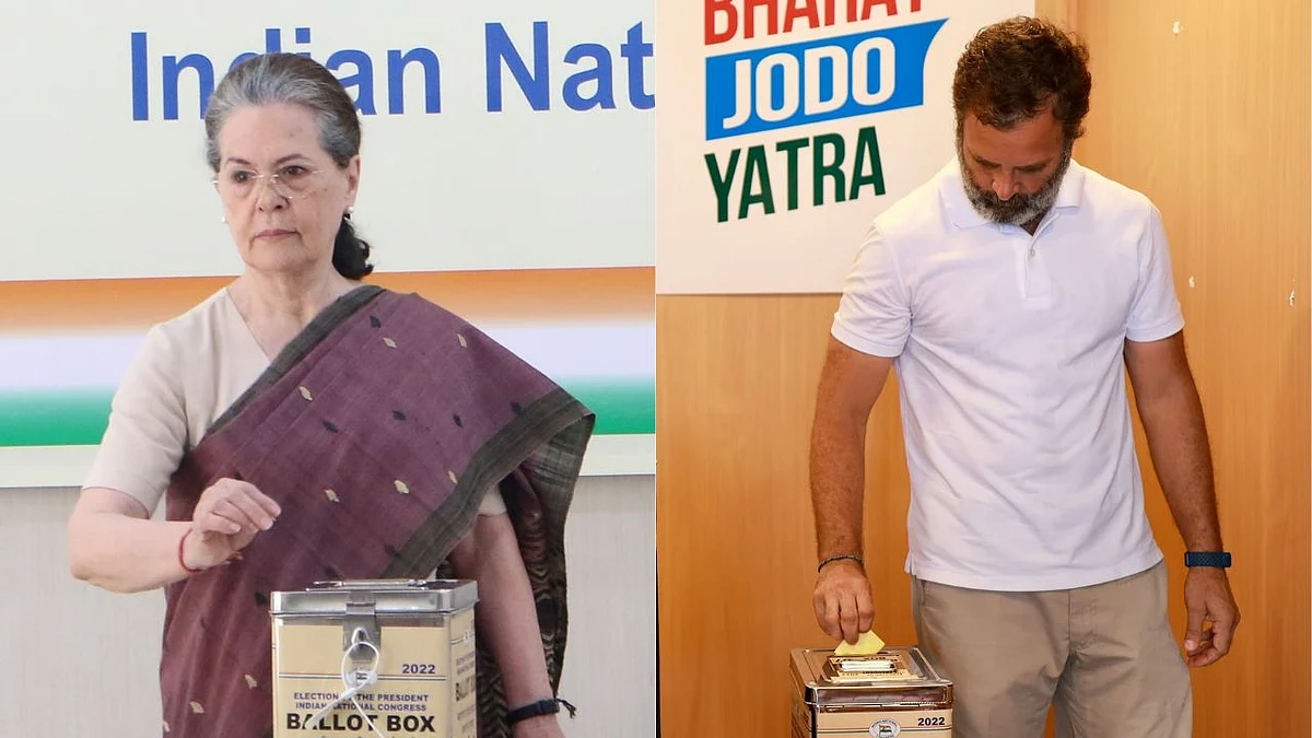 काँग्रेस अध्यक्षपद निवडणूक : सोनिया गांधी, राहुल गांधींनी केले मतदान