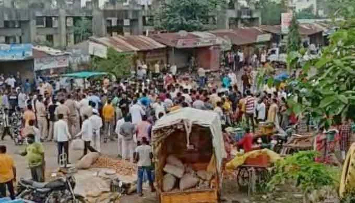 सिन्नरमध्ये दोन गटात हाणामारी; दंगलसदृश्य परिस्थिती