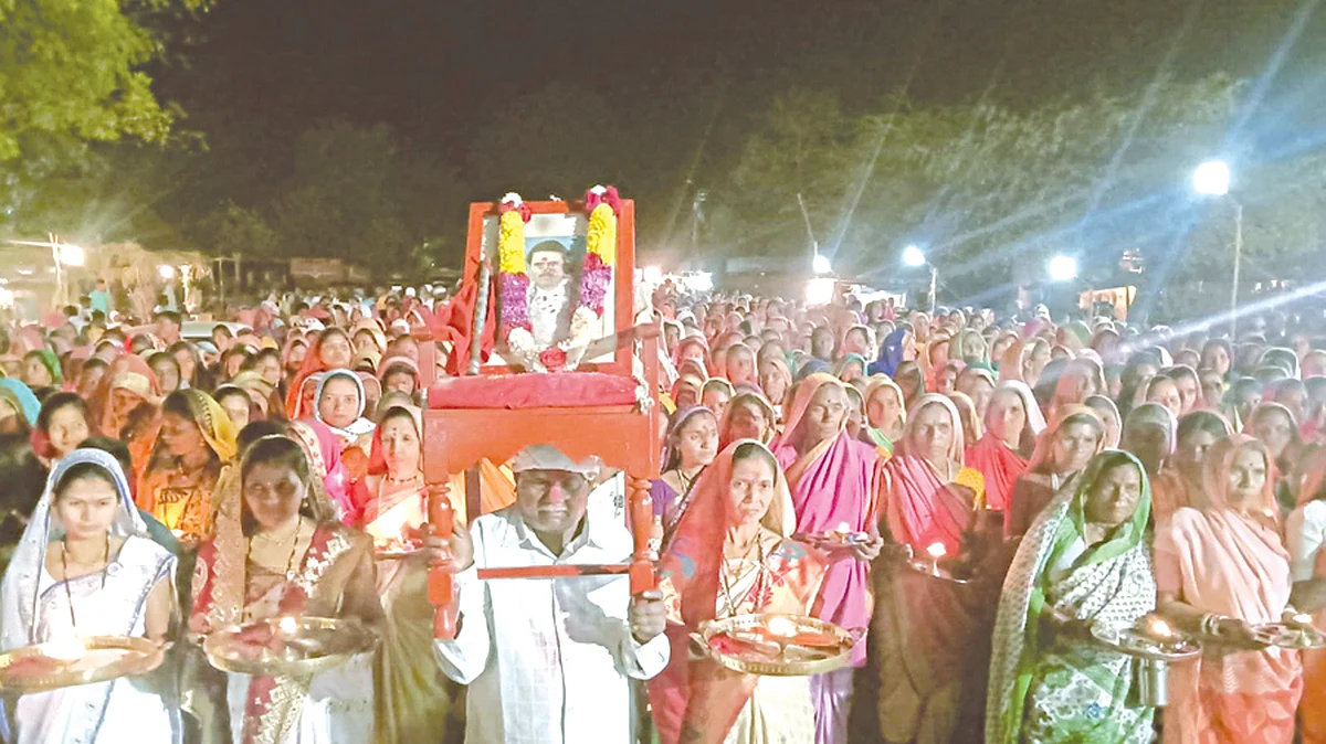 मोरवडच्या 85 वर्षांपासूनच्या दिवाळी आरती पूजनाचा हा आहे इतिहास...