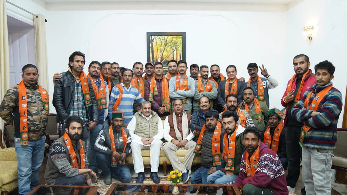 हिमाचल प्रदेशमध्ये काँग्रेसला मोठा झटका!