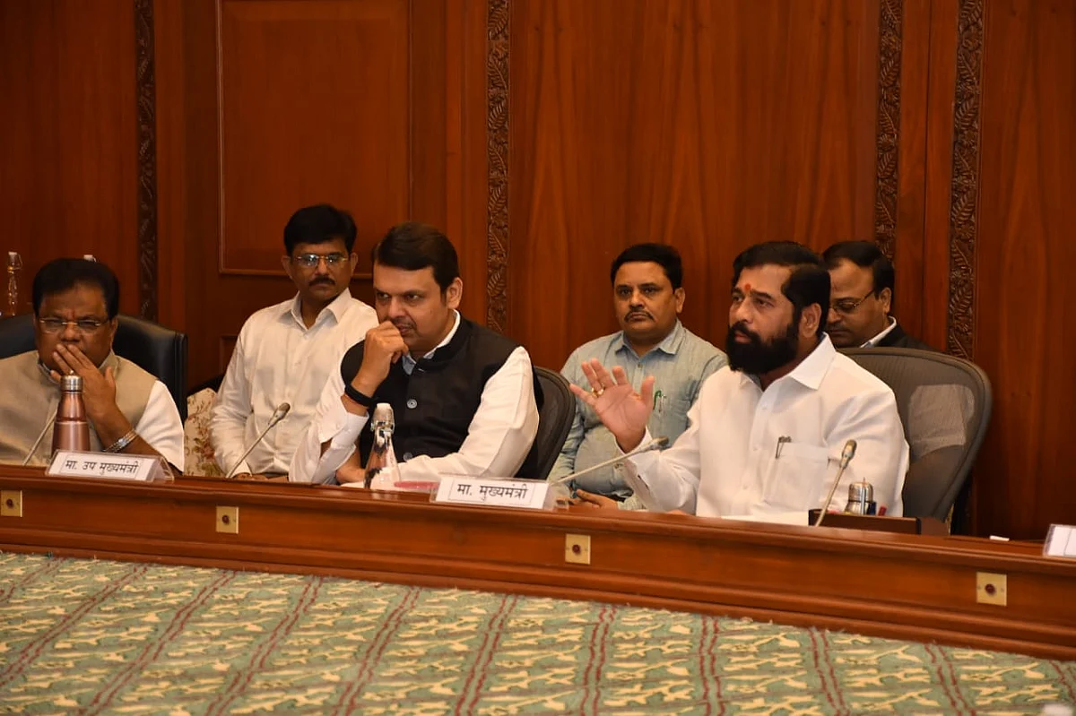 सीमा प्रश्नाच्या न्यायालयीन लढ्याच्या समन्वयासाठी राज्य मंत्रिमंडळातील दोन मंत्र्यांची नियुक्ती
