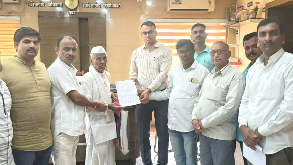 नाशिक महामार्ग फाटा ते मालदाड रस्ता दुरुस्तीसाठी आंदोलनाचा इशारा