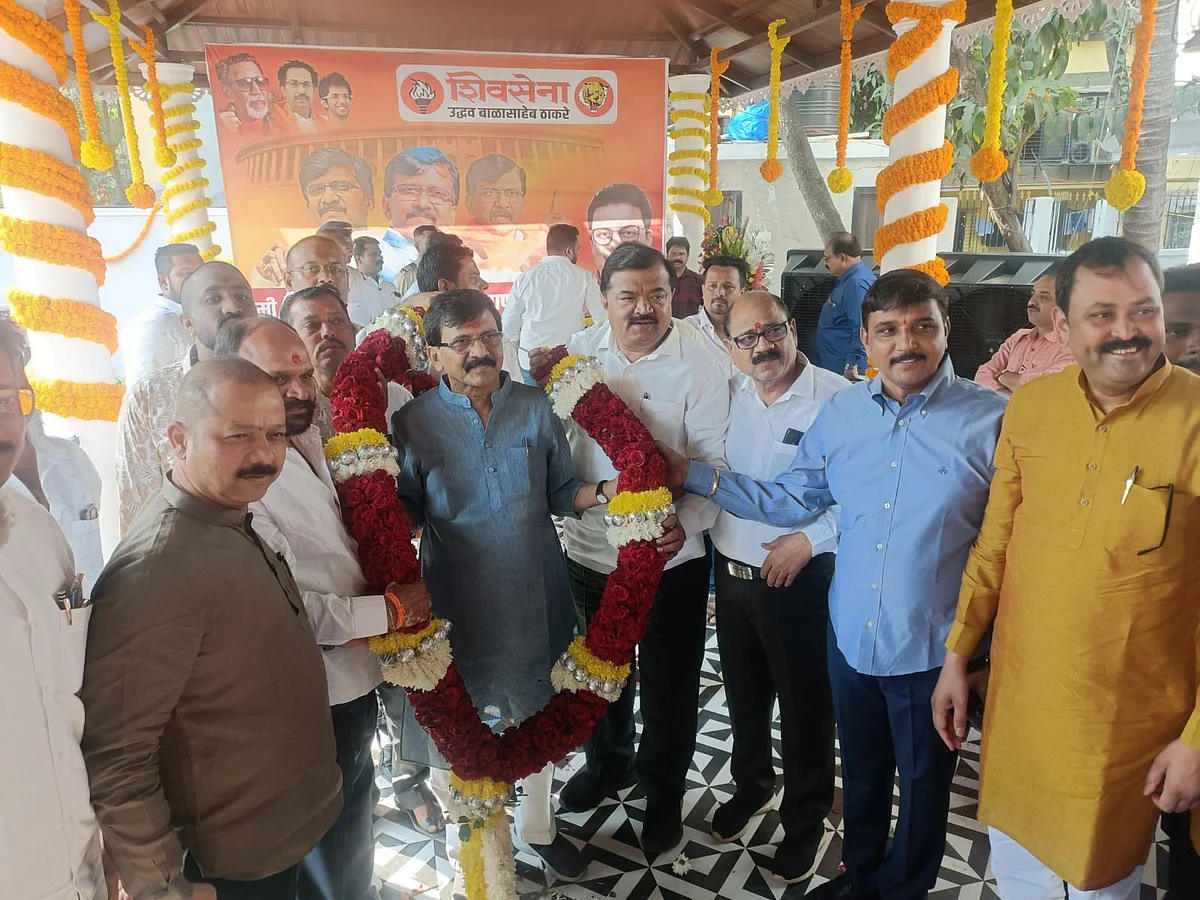 आगामी निवडणुकीत भगवा फडकवण्यासाठी सज्ज व्हा : संजय राऊत