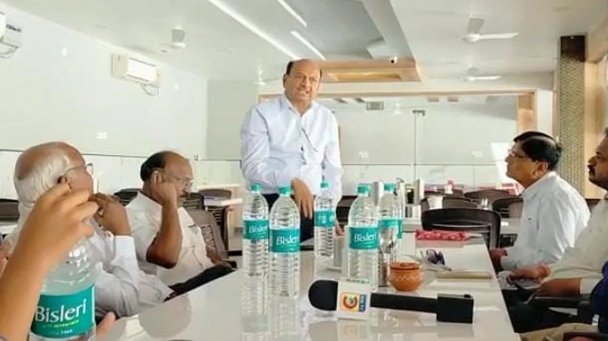 डॉ. तनपुरे कारखान्याला टाळे ठोकून जिल्हा बँकेकडून एका युगाची हत्या !