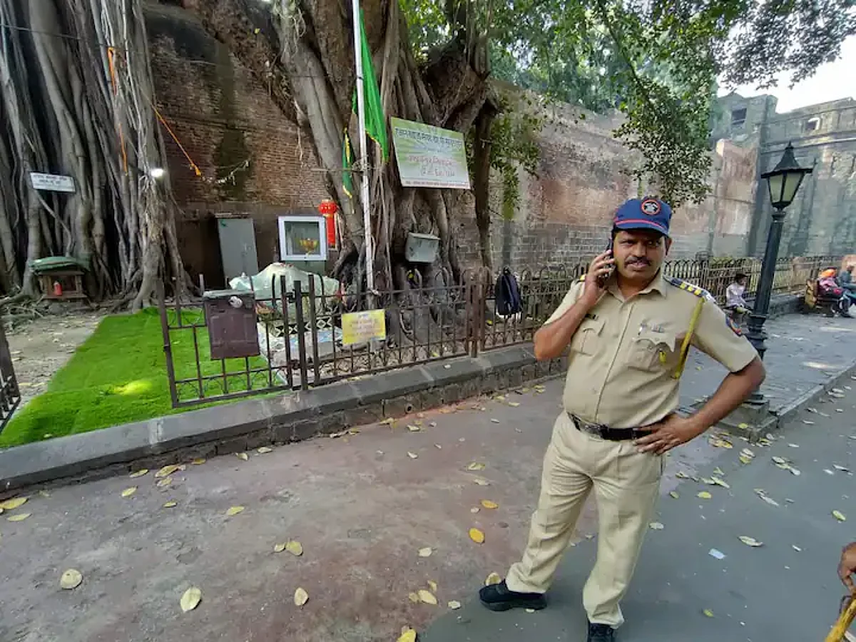 शनिवार वाड्याच्या प्रांगणात असलेल्या दर्ग्यावरुन वाद पेटण्याची शक्यता