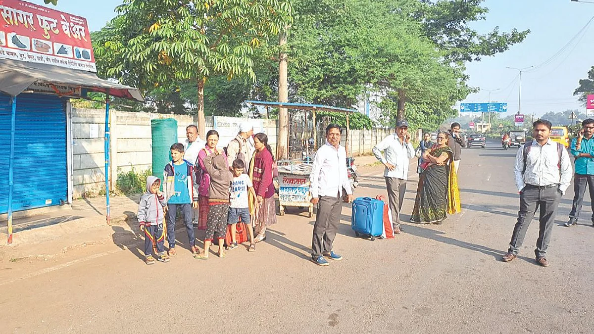 Demand for shelter sheds at Mhasrul