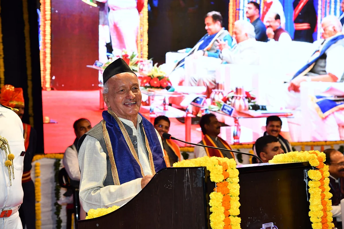 देशाला आत्मनिर्भर बनविण्यासाठी युवकांनी योगदान द्यावे : राज्यपाल कोश्यारी