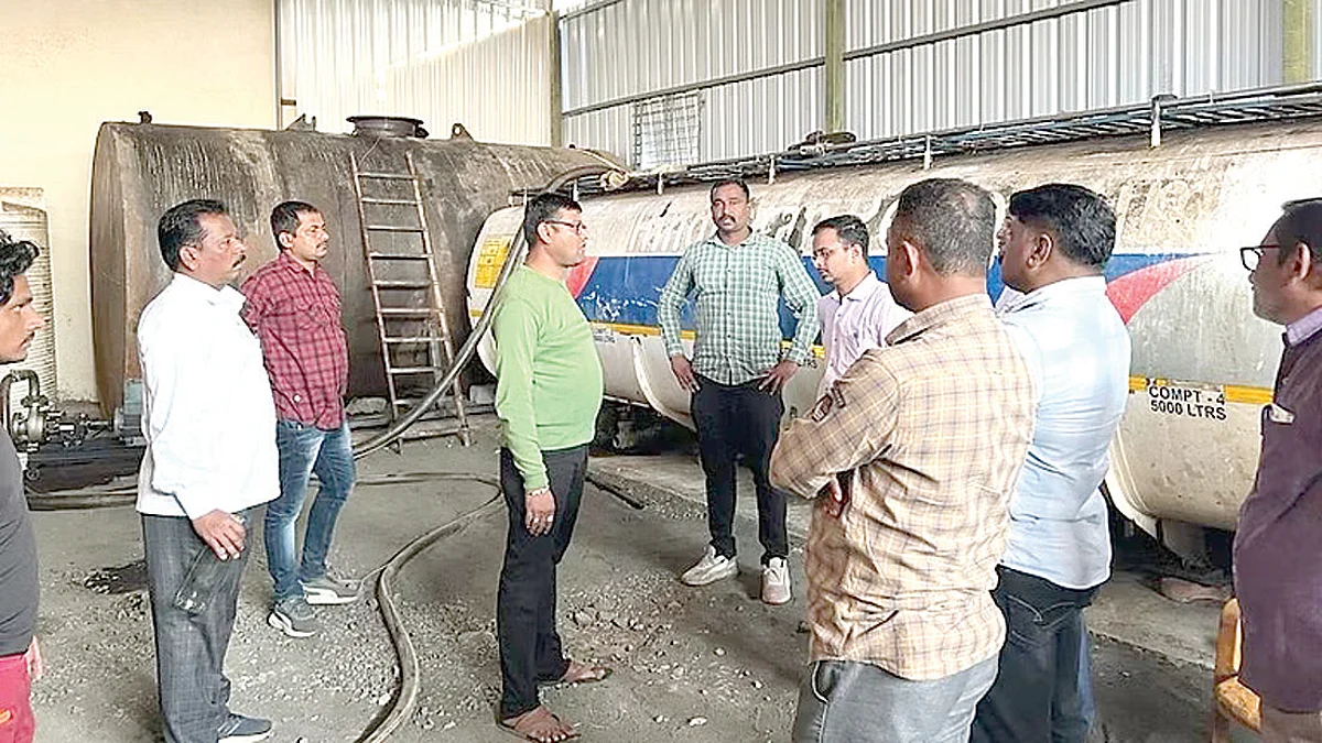 Adulterated fuel oil worth Rs One crore seized
