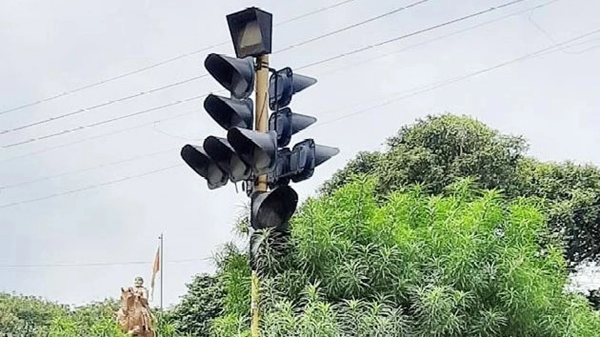 ट्राफिक सिग्नल्सची देखभाल आता मनपाकडे; 'इतके' सिग्नल्स होणार दुरुस्त