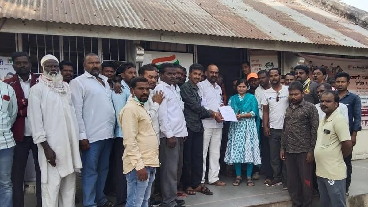 गायरान जमिनीवरील अतिक्रमणे काढण्यात येऊ नये