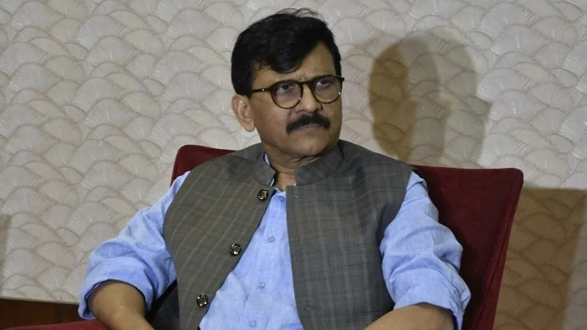 राऊतांचा डाव्होस दौऱ्यावरून शिंदे सरकारवर निशाणा; म्हणाले...