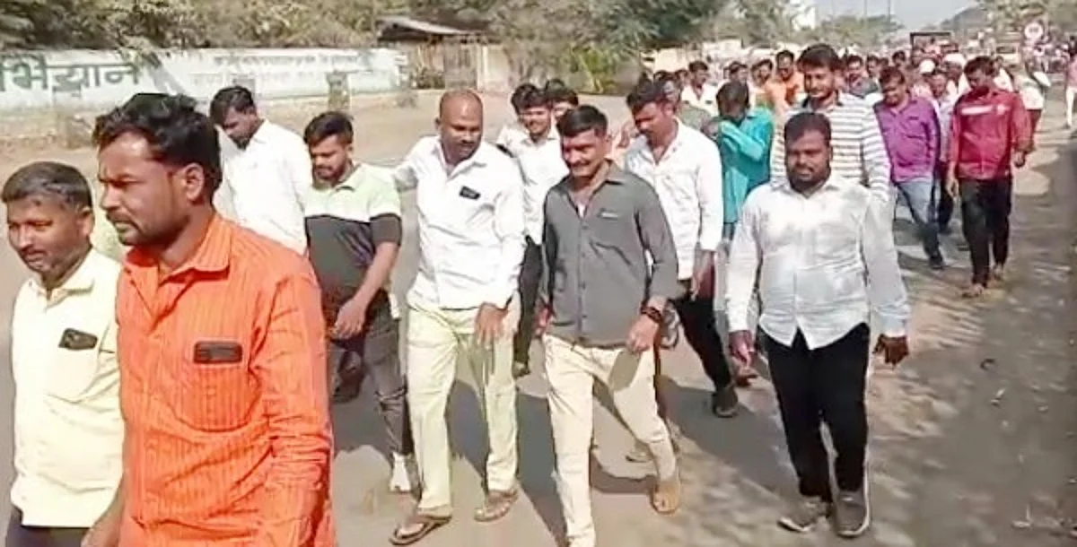 कर्जत येथे हॉटेलवर 25 जणांच्या टोळक्याचा हल्ला