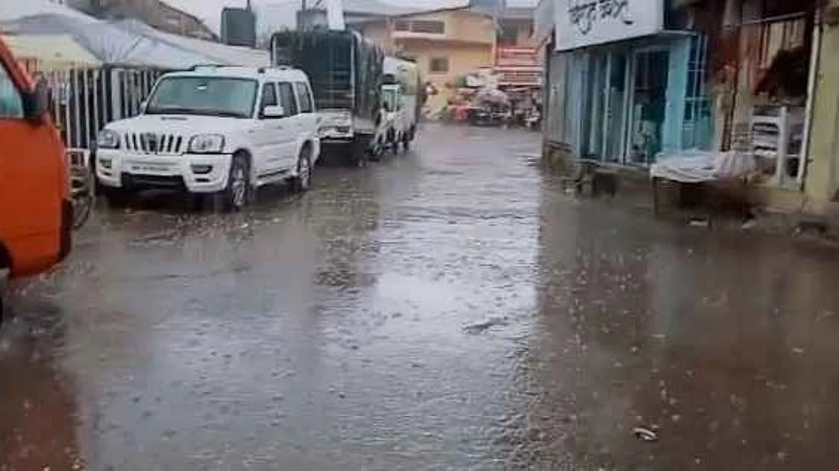 त्र्यंबकला रिमझिम पावसाला सुरुवात