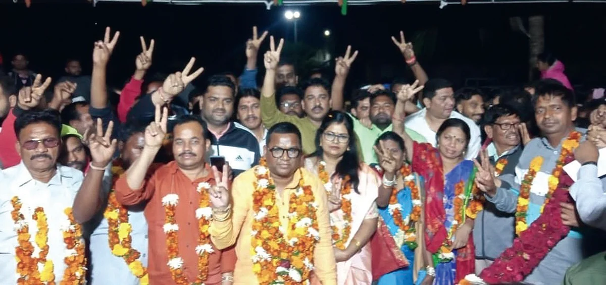 नवापूर येथील आदिवासी कारखान्यात सत्तांतर