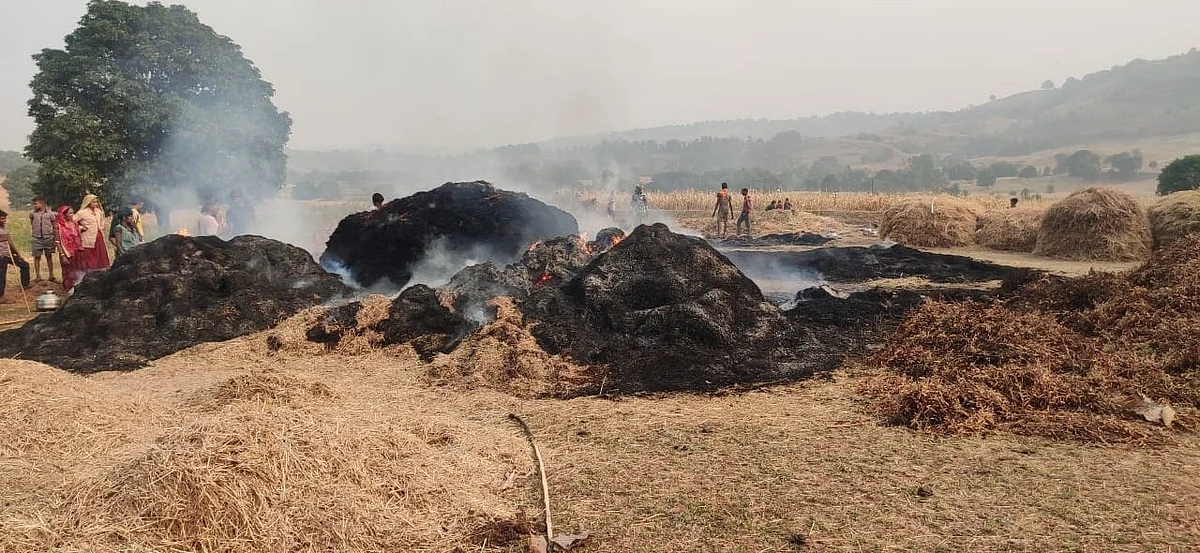 भगदरी येथे शेतातील धान्याला आग ; लाखो रुपयांचे नुकसान