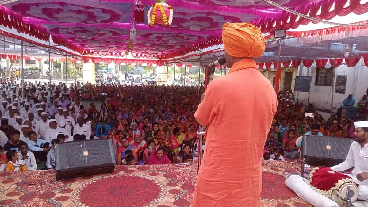 दुसर्याला आनंद दिला तर त्यातुन भगवंत भक्ती - महंत रामगिरी महाराज