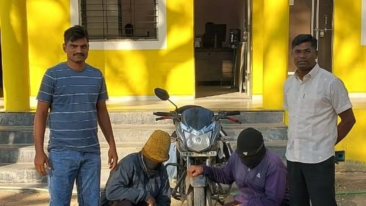 वैजापुरात देशी विदेशी दारुसाठा जप्त