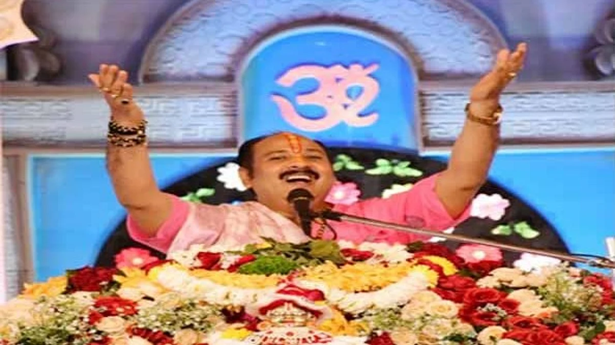 अहंकाराच्या त्यागाने पुण्यप्राप्ती - पं. मिश्रा