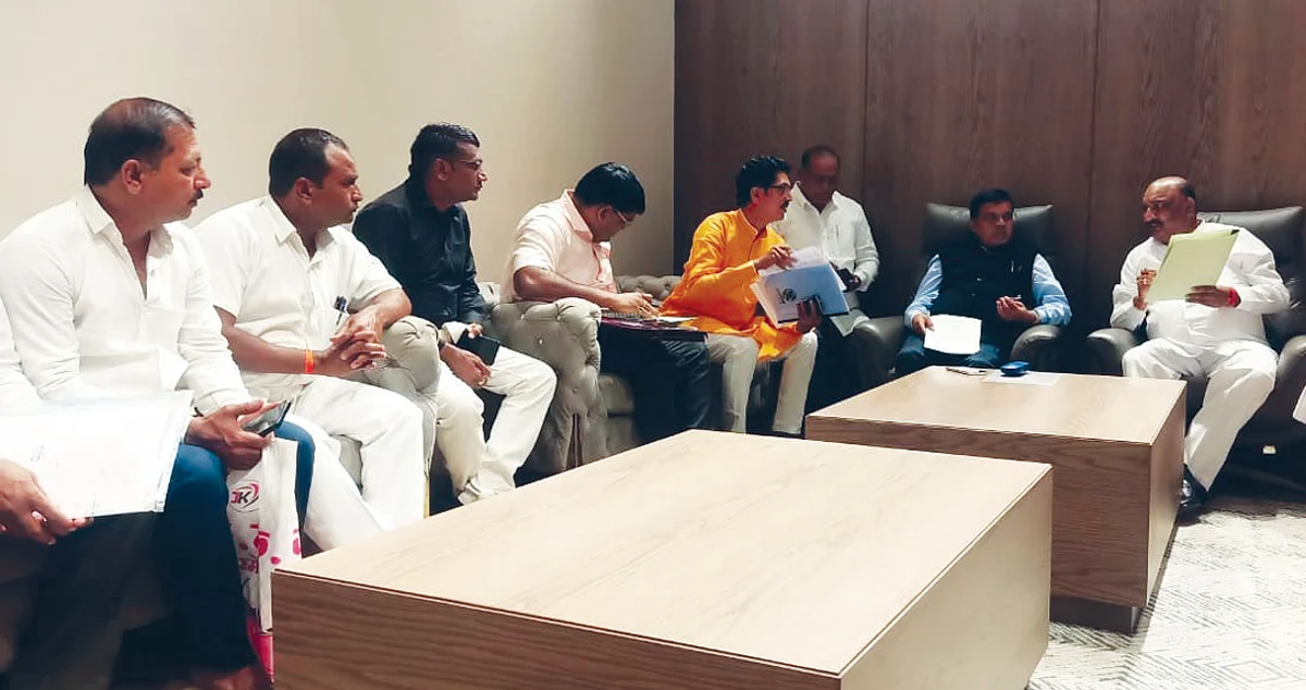 अन् सरपंच थेट मंत्रालय गाठतात तेव्हा....