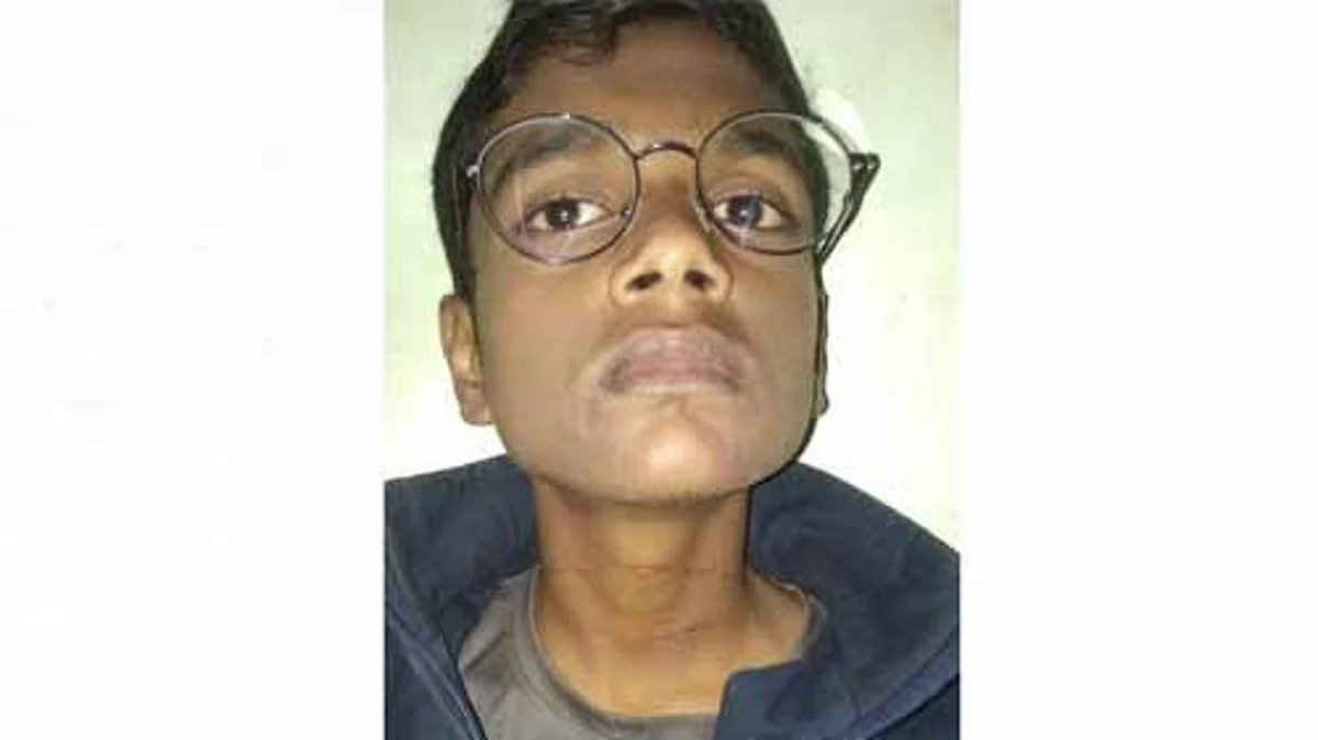 पतंगीच्या मांजाने शालेय विद्यार्थी जखमी