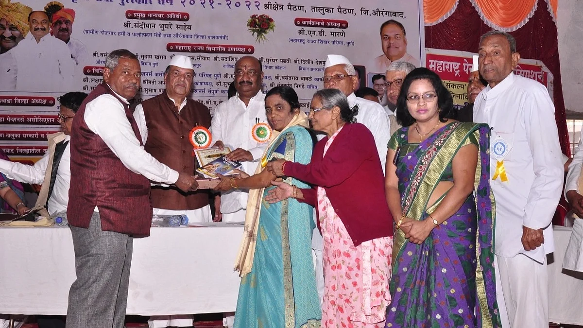 रावेर येथील आशालता राणे यांचा पैठण येथे गौरव
