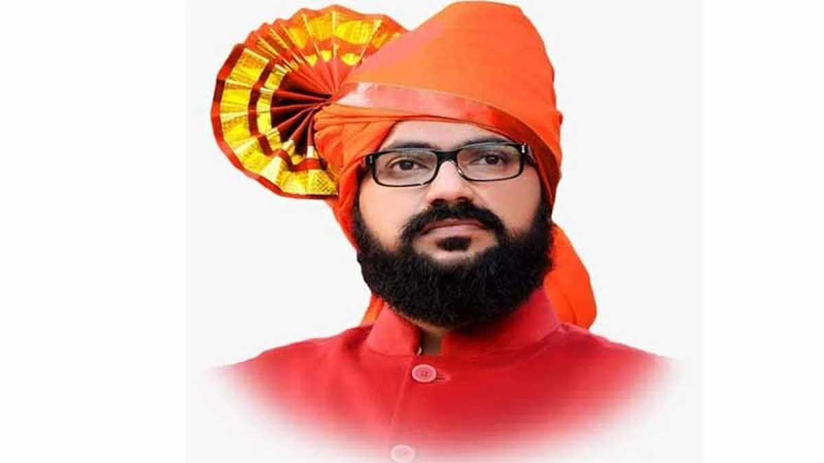 दादा भुसे यांना आव्हान देणारा ‘हिरा’ लवकरच उद्धव गोटात