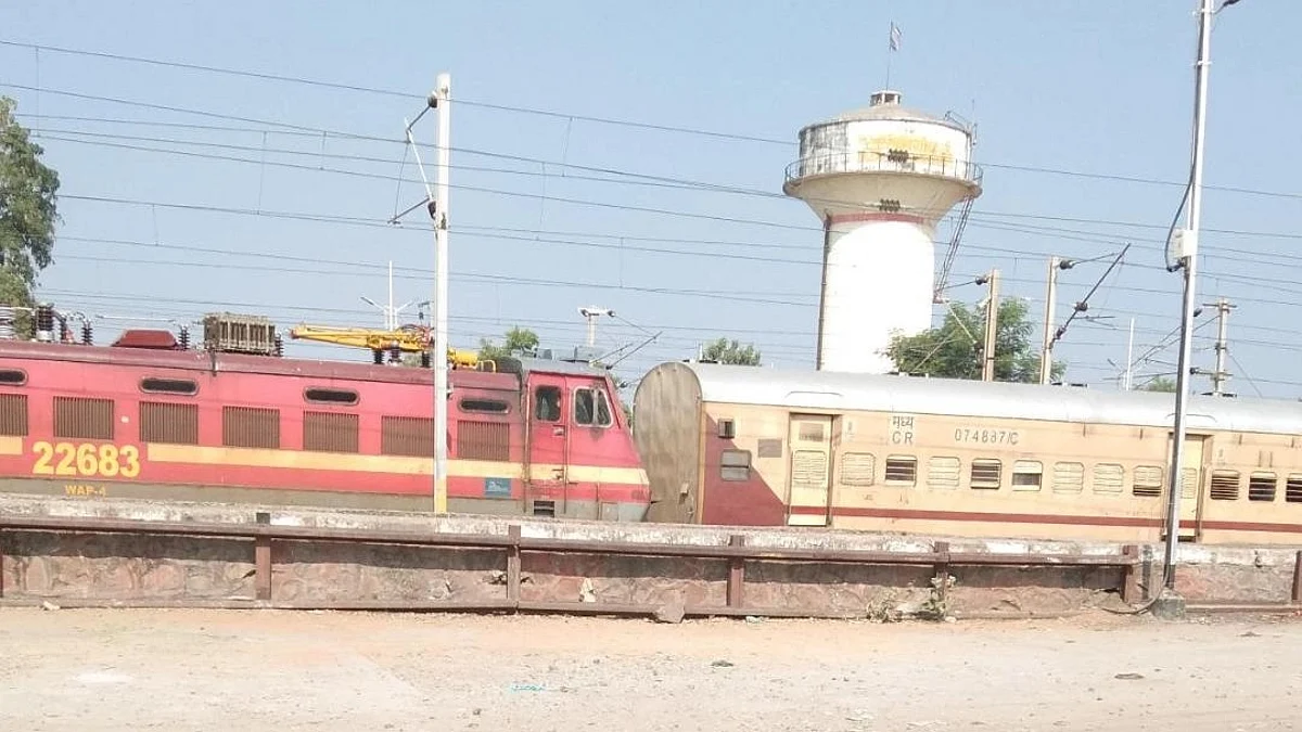 चाळीसगाव-धुळे मेमू ऐवजी पॅसेंजर गाडी धावणार