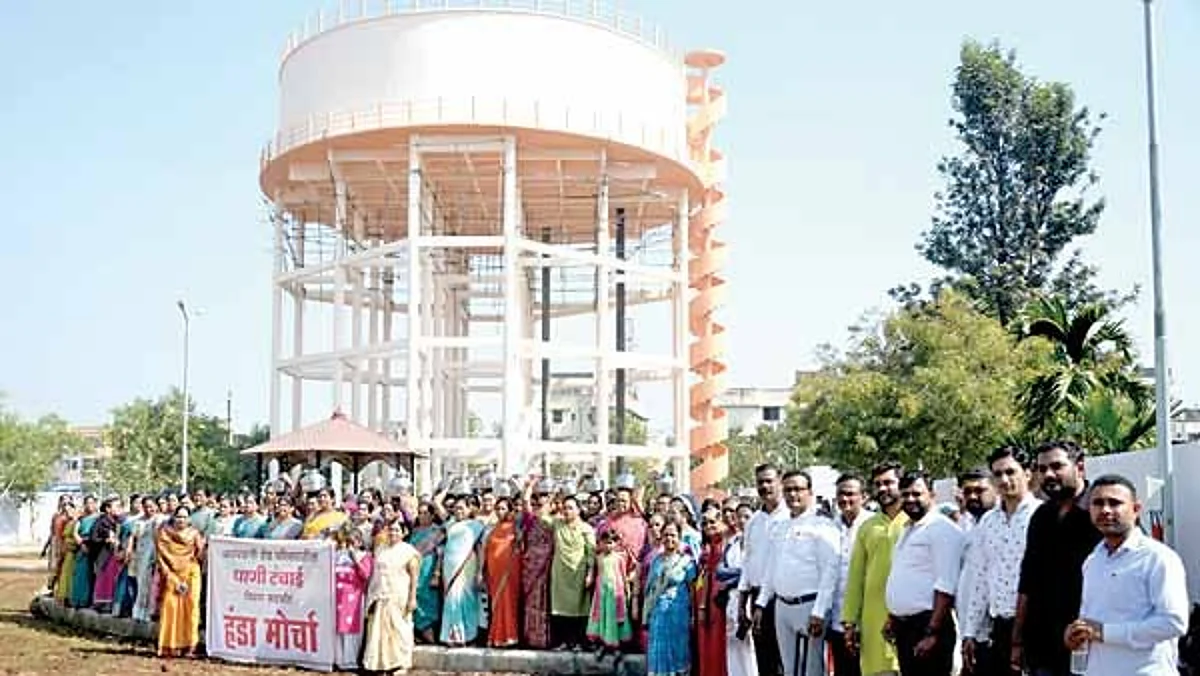 पाण्यासाठी हंडा मोर्चा