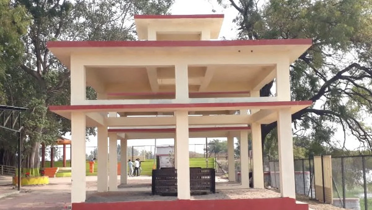 आश्वी बुद्रूकच्या स्मशानभूमीचे रुपडे पालटले