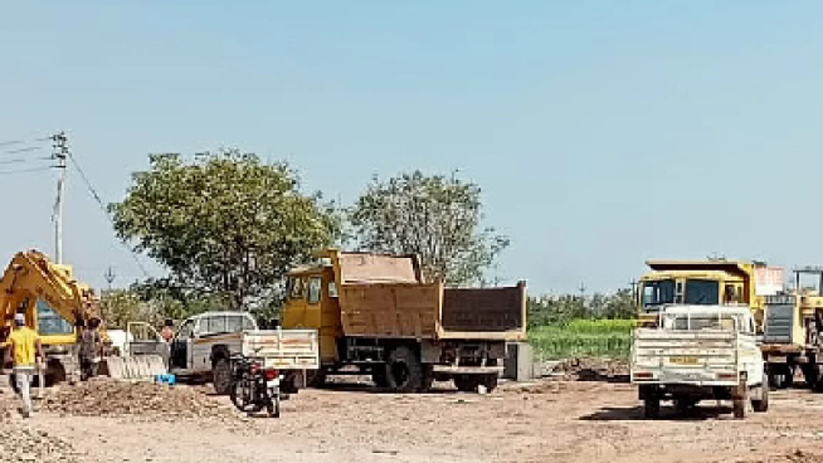 निळवंडे कालवा कामावरील वाहनातून डिझेल व बॅटरी चोरी