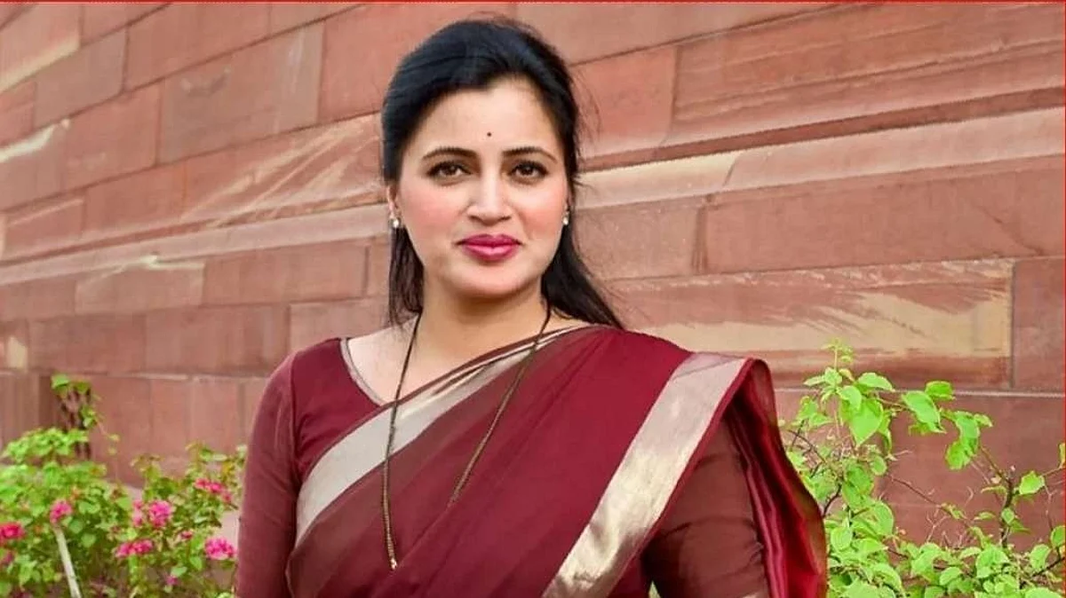 नवनीत कौर यांना भाग्याची साथ