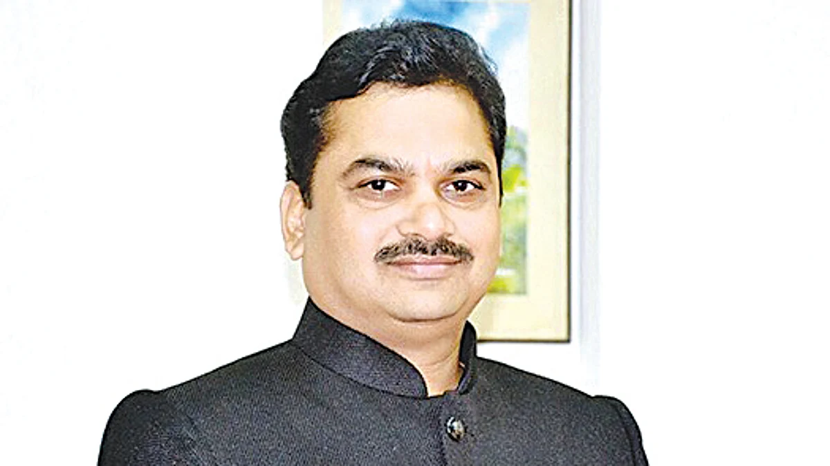 माजी मंत्री राम शिंदे यांना विधान परिषदेवर संधी द्यावी