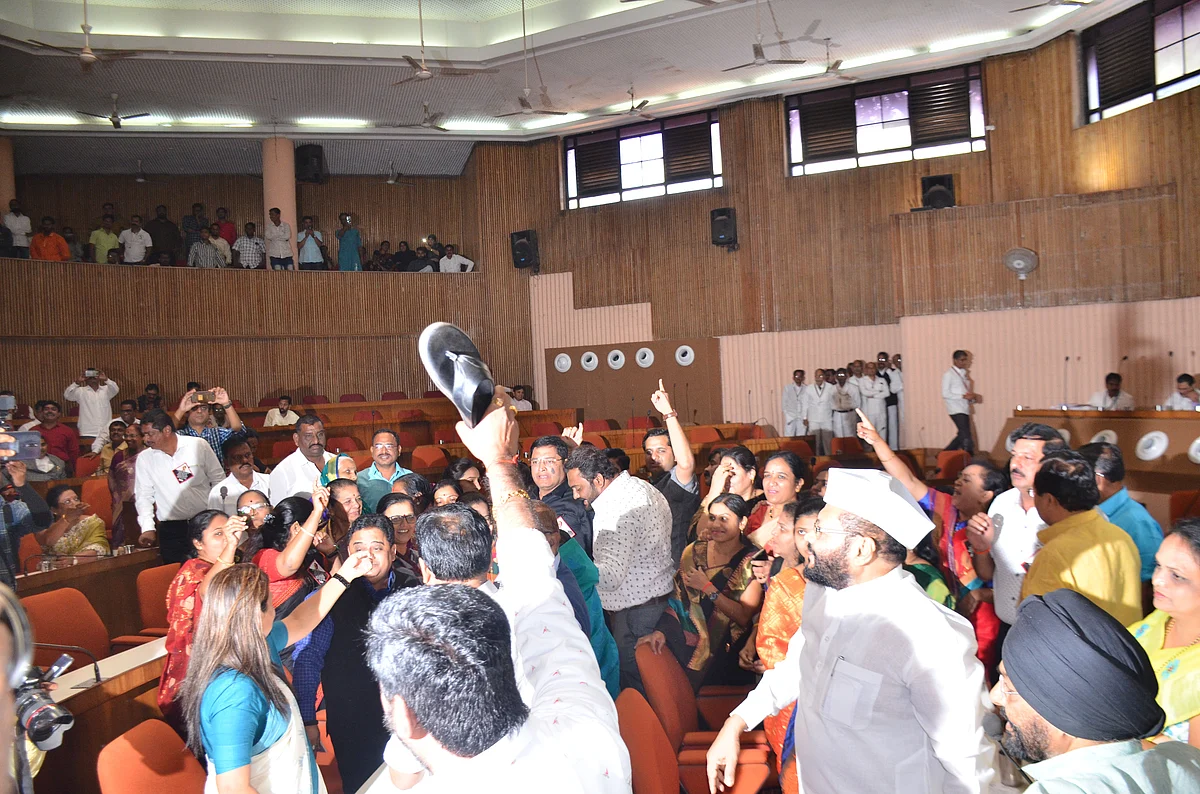 Chaos prevails in GBM over Savarkar remark