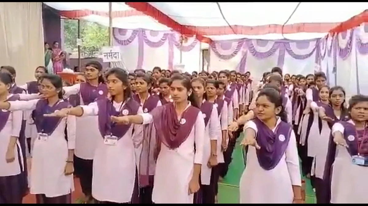 व्हॅलेंटाईन डे : अमरावतीमध्ये विद्यार्थानीनीं केला प्रेमविवाह न करण्याचा संकल्प