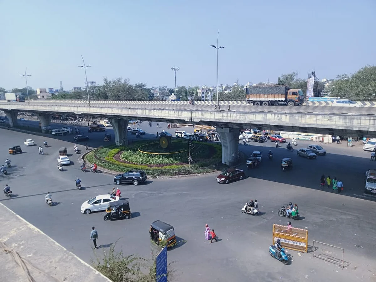 अनेक वर्षांनी ‘द्वारका चौका’ने घेतला सुटकेचा निश्वास