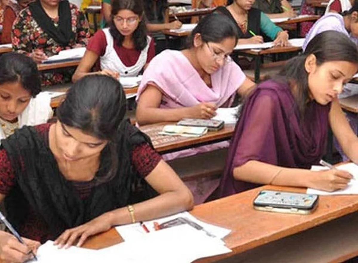 एमपीएससी धारकांनो ! स्पर्धा परीक्षा म्हणजे आयुष्य नाहीय!
