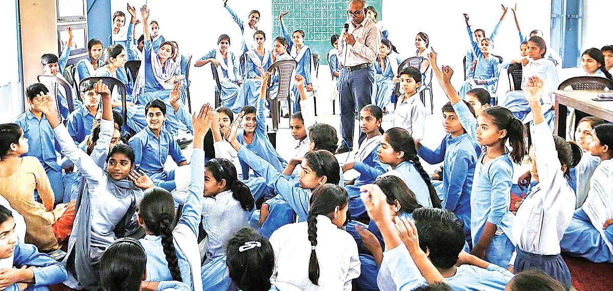 ADB to lend upto Rs 5K crore to upgrade education in Govt schools