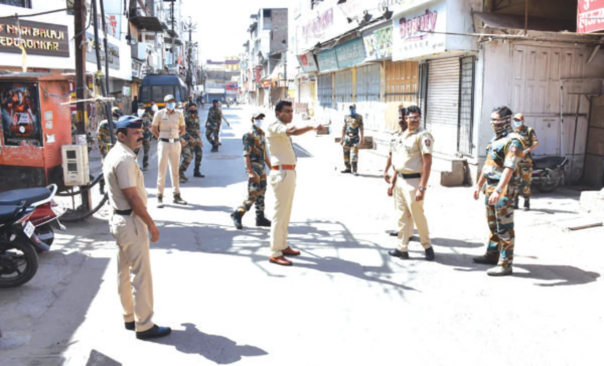 जमावबंदीचे ३१ हजार गुन्हे