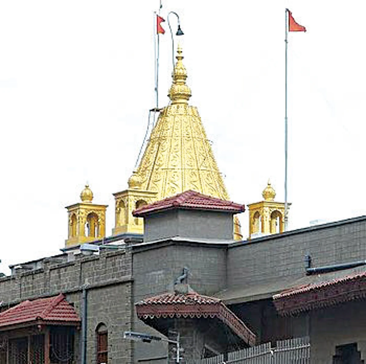 शिर्डीत गुरुपौर्णिमेनिमित्त पालख्या आणू नका – डोंगरे