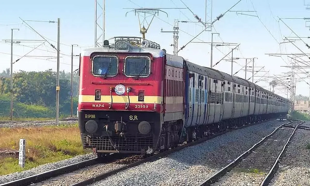 रेल्वेच्या सेवकांना नेकबँड पीए सिस्टम