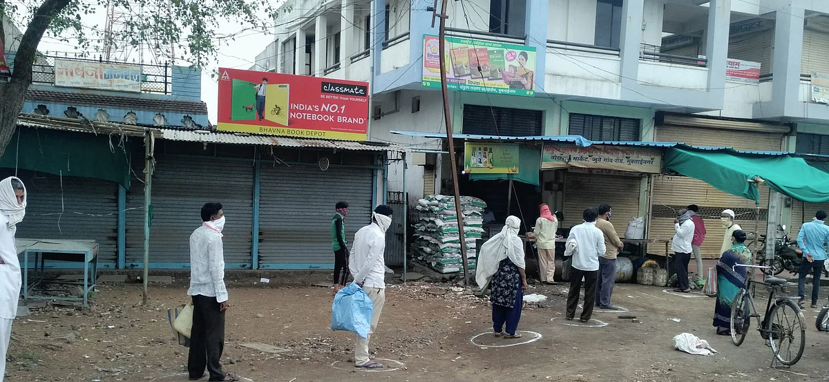कोरोना : मुक्ताईनगर शहरात तिघांविरुद्ध गुन्हा दाखल