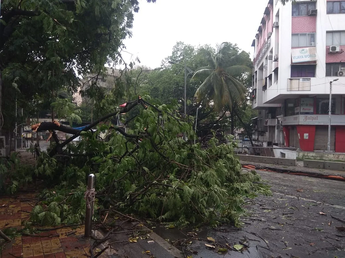 पुण्यात मुसळधार पाऊस; नागरिकांच्या चिंतेत वाढ