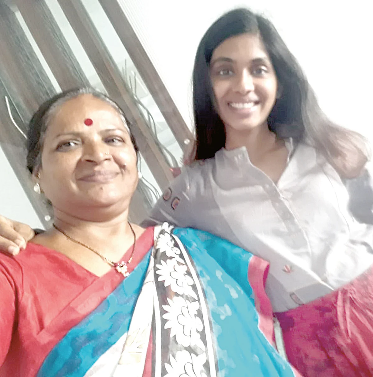 महिला दिन विशेष : मुलीला सशक्त अभिनेत्री घडवणारी आई ‘शुभा पाटील’