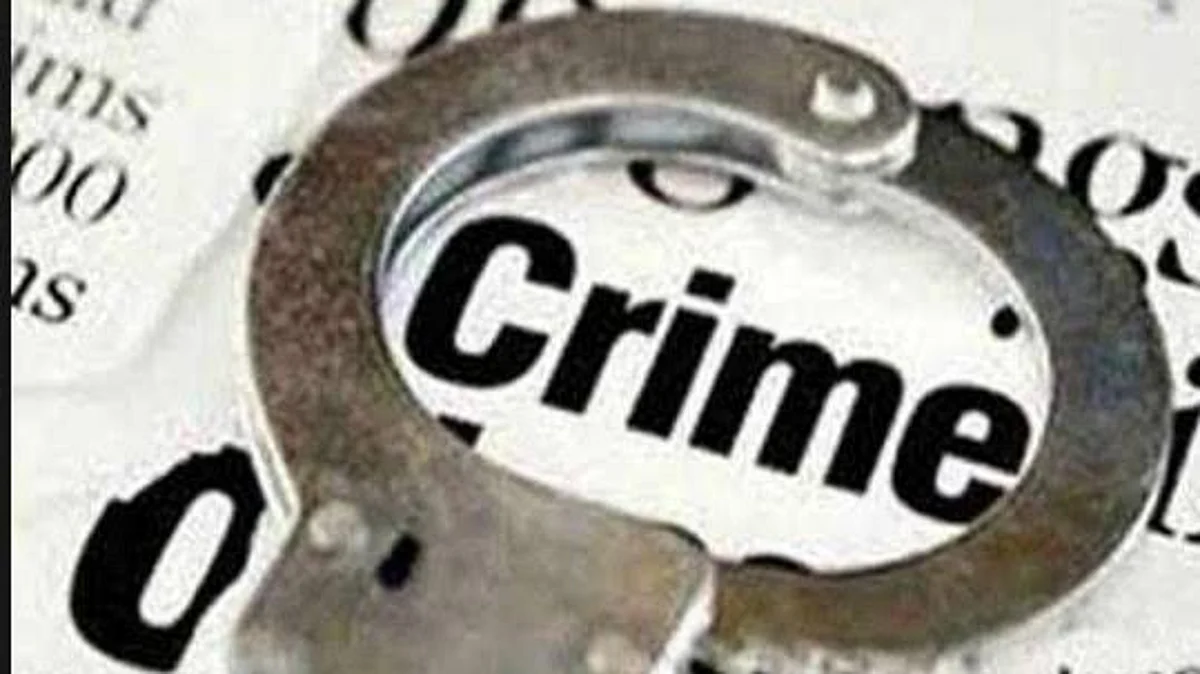 कुंटणखाण्यावरील छाप्यात 3 जणांविरुद्ध गुन्हा दाखल