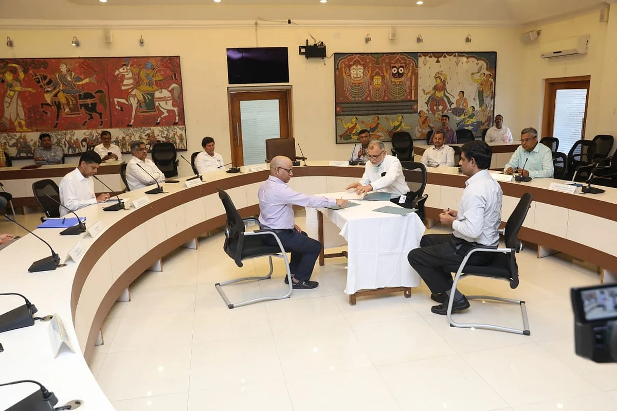 Covid-19 : ओडिशा सरकार उभारणार देशातील सर्वात मोठे रुग्णालय