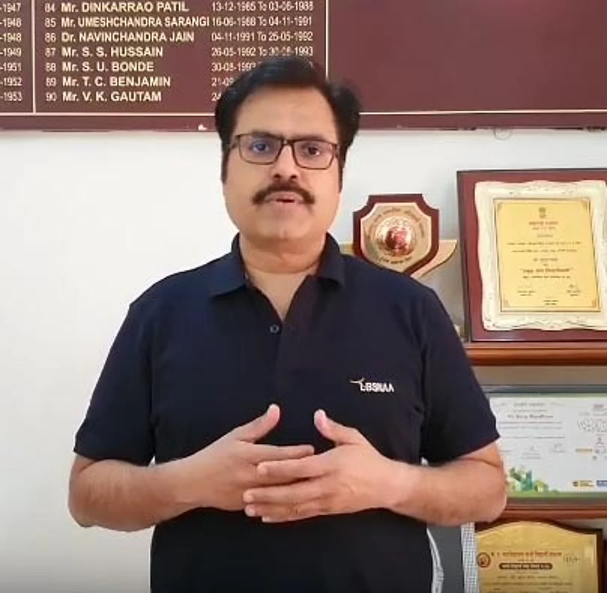 नाशिकमध्ये आता मद्यासह एकल दुकाने सकाळी ९ ते सायंकाळी ५ या वेळेत सुरु राहणार